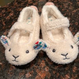 Mini Boden lamb slippers